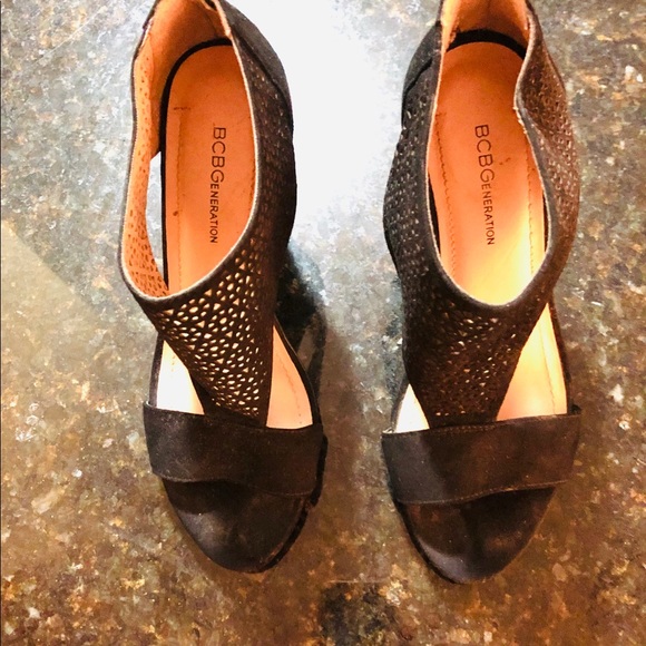BCBG Shoes - Women’s bcbg black heels